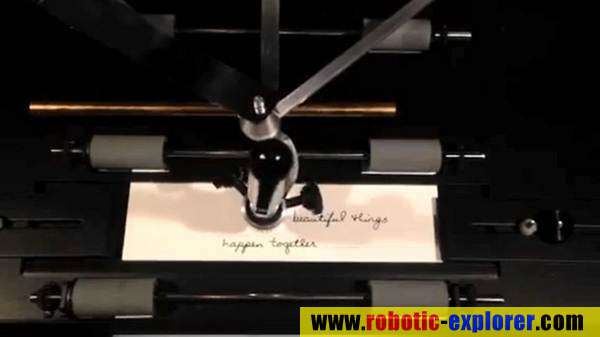 Robot Peniru Tulisan&nbsp;Tangan